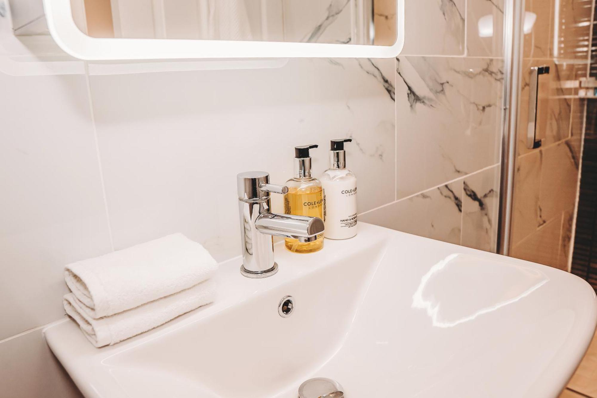 Cottage With Hot Tub - Near Cheltenham And Tewkesbury Екстериор снимка